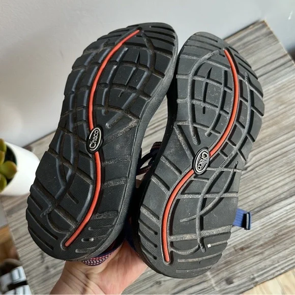 Chaco Women’s Z/Cloud X2 navy blue with red accents Size W5 - Picture 6 of 7